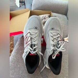 Men’s New Balance - size 8 new in box